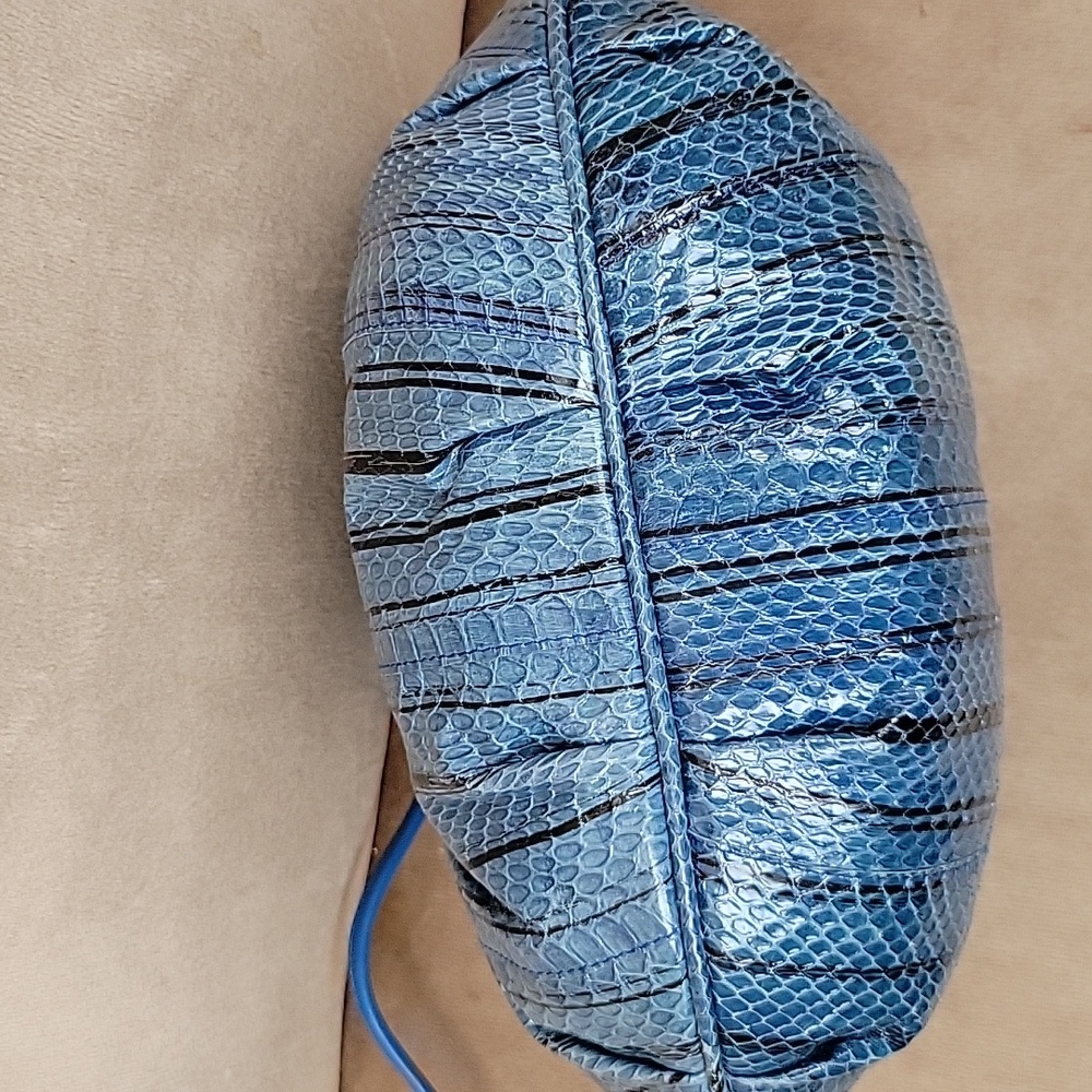 Blue genuine snakeskin clutch - Picture 7 of 7